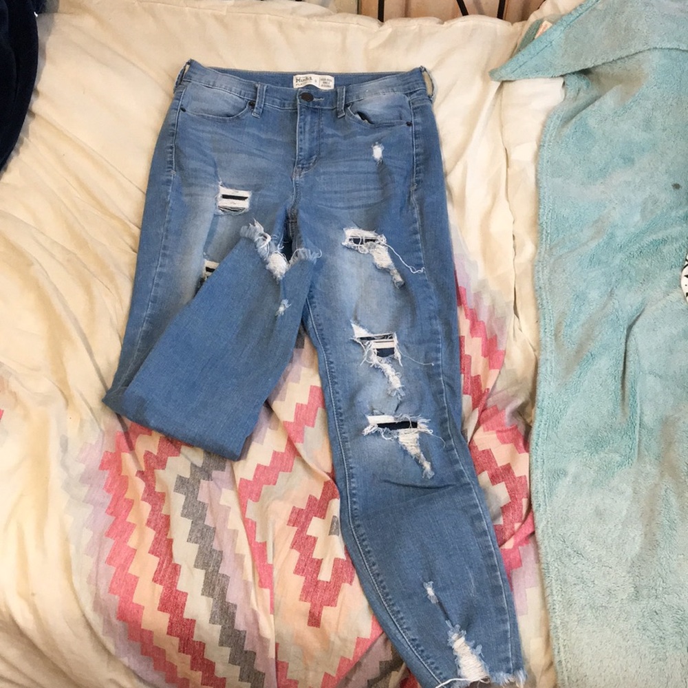 light wash ripped high rise jeggings